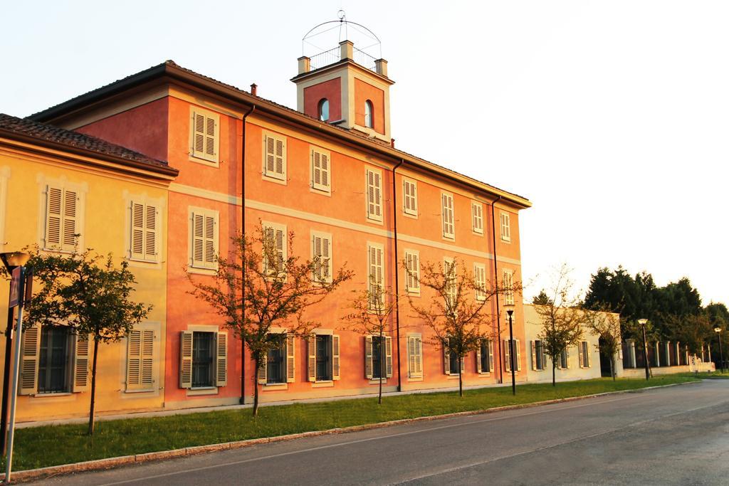La Fermata Resort Alessandria Exteriör bild